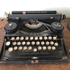 Machine à écrire UNDERWOOD