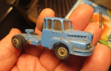 Ancien Camion Tracteur uNIC de