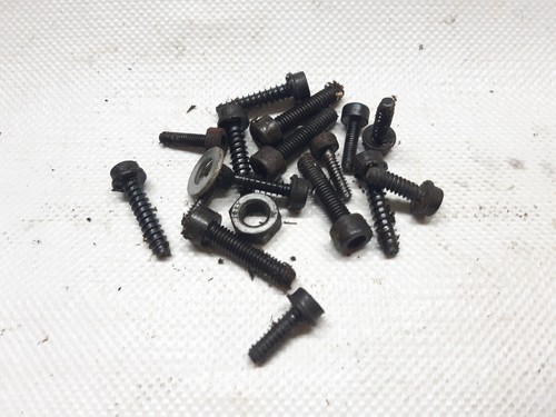 Lot visserie taille haie - lot,