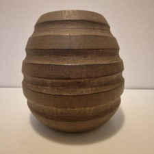 A identifier, signé (LM)  /