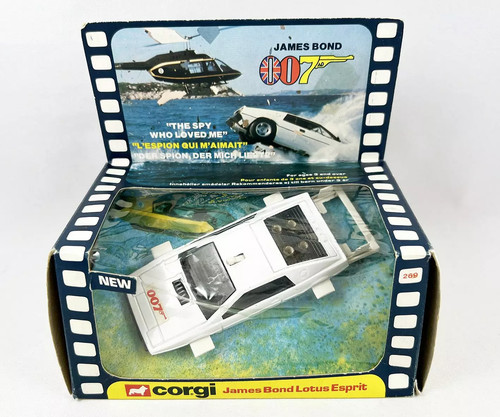 James bond corgi vintage - james,