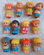 Vintage 12 figurines Tree Tots