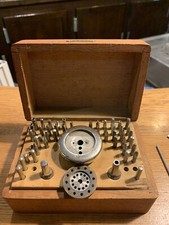 BEAU LOT DE MATÉRIEL