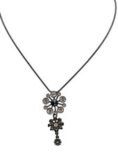 DANISH DESIGN Colliers ras du