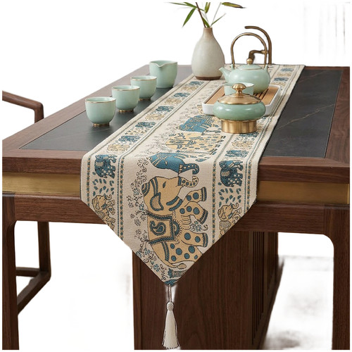 Table chenille polyester bleu