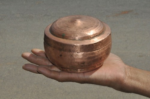 Vieux rond artisanal marteau - rond,