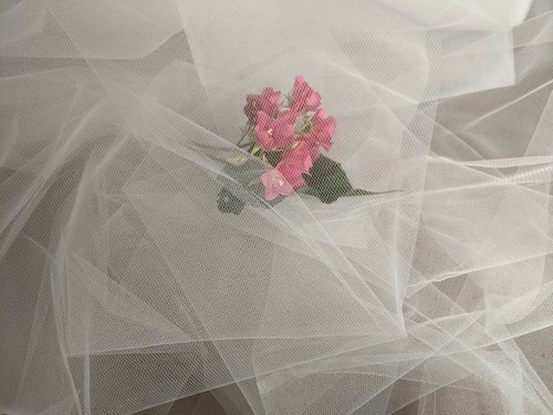 White illusion tulle 108 - illusion,