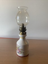 Magnifique Lampe A Pétrole
