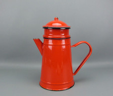 Ancienne cafetière en tôle