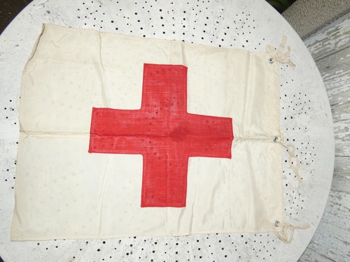 Rare drapeau croix - , rouge