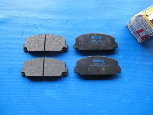 Plaquettes freins avant - de,