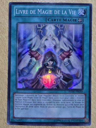 Livre de magie - yu-gi-oh,