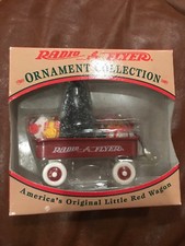 Radio Flyer Wagon Christmas Ornament Presents And Tree In Wagon NEW #101