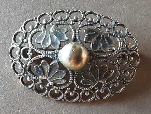 Broche ancienne argenté - broche,