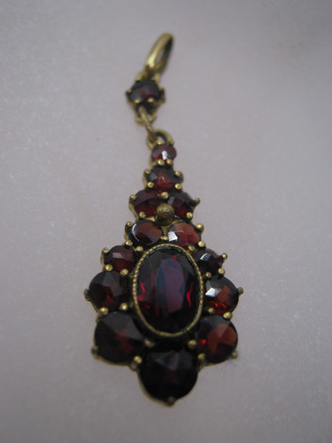 Pendentif granat poire - pendentif,