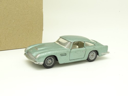 Solido aston martin - aston,