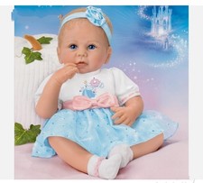 Poupée de collection