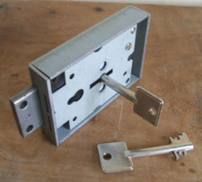 EBO cabinet lock with its 2 original keys