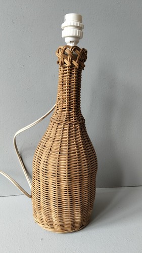 Pieds lampe rotin - de, en