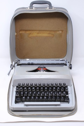 Ancienne machine ecrire - ancienne,