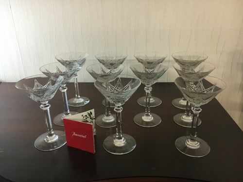 Coupes champagne modèle - à,