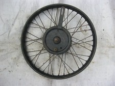 roue arrière de moto