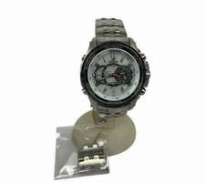 Montre chronographe solaire à