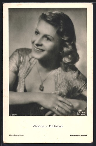 Carte postale actrice - , victoria