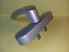 POIGNEE CREMONE, TECHNAL COMPATIBLE, (avec modèle "Corinne") GRISE.