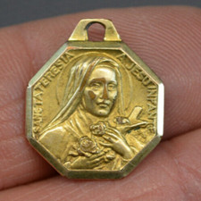ANTIQUE RELIGIOUS MEDAL JEWELRY / GOLD PLATE PENDANT WEAR #49