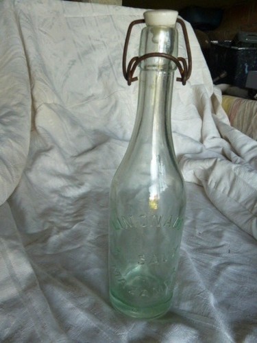Ancienne bouteille verre - ,