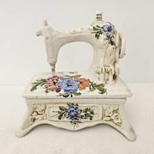 Jolie Machine A Coudre