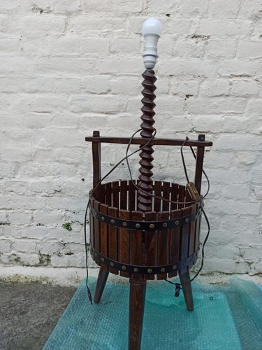 Ancien lampadaire bois - ancien,