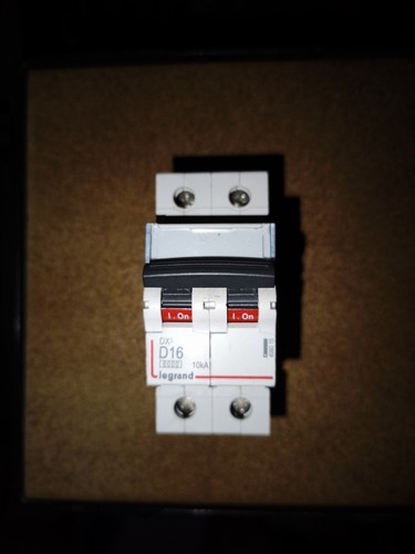 Legrand 408015 disjoncteur dx3 - disjoncteur,
