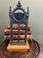Neo Gothic Watch Holder