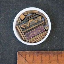 Lot de fers à dorer plaque matériel reliure dorure ancien cuir bronze/laiton.