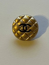 bouton chanel vintage cafe