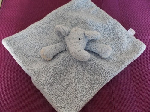 B9g doudou plat éléphant - /,