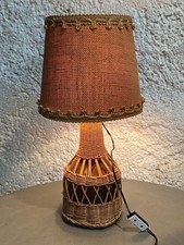 lampe en rotin et Verre