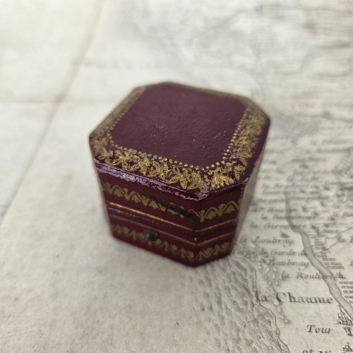 Ecrin ancien bijou - bijou, pour