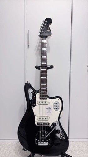 Fender made japan - made,