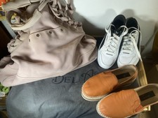 LOT, SACS A MAIN, 2 PAIRES DE