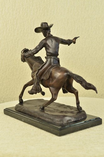 Western cowboy sur cheval - western,