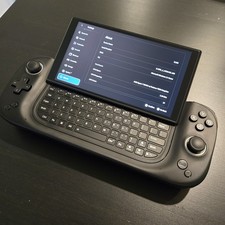 AYANEO Slide/Antec Core HS Windows 11 Gaming Handheld PC AMD Ryzen 7 8840U