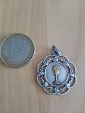 Médaille religieuse ouvragée