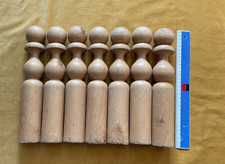 7 quilles anciennes en bois
