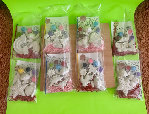 Kids paint your own plaster - paint,