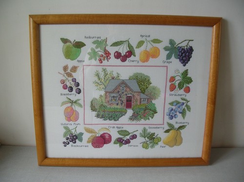 Cadre tapisserie point - , de