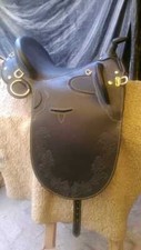 Selle australienne Poley Stock sur cuir véritable avec 16 17 18 pouces