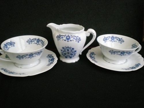 Tasses cremier dejeuner cafe - tasses,